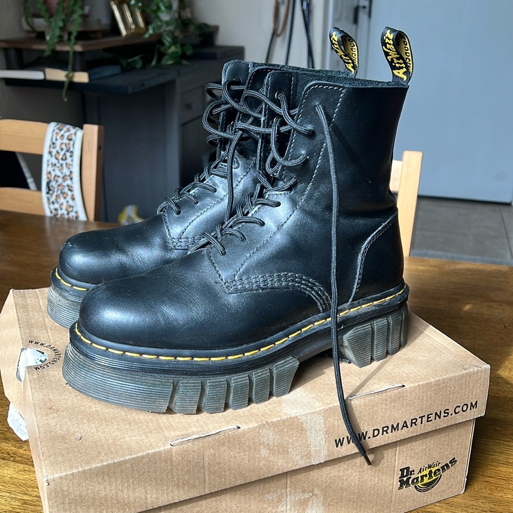 Dr. Martens Audrick 8-eye Boot Black Nappa Lux Soft Leather
